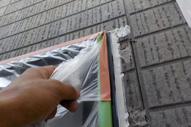 最高級の外壁塗装にするには　養生作業は、周囲を汚さない様、多めに行いましょう　イメージ