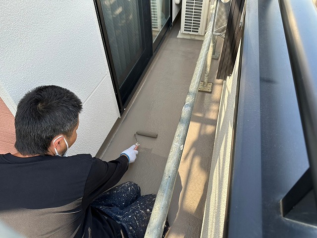 守山区　シンプルモダン住宅　ALC外壁塗装　施工例　ベランダ防水　イメージ