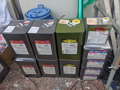 名古屋市昭和区　３階建てシンプルモダンRC住宅　外壁塗装　施工例　屋上防水に使用した塗料　イメージ