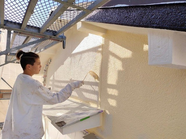名古屋市天白区　和風モダン住宅　外壁塗装　施工例　モルタル外壁塗装　上塗り　イメージ