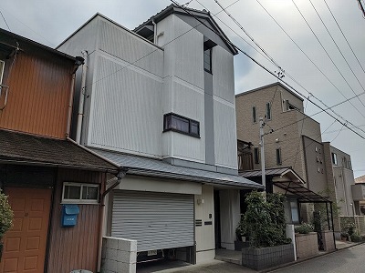 名古屋市北区 3階建 モダン住宅 外壁塗装 施工前 イメージ