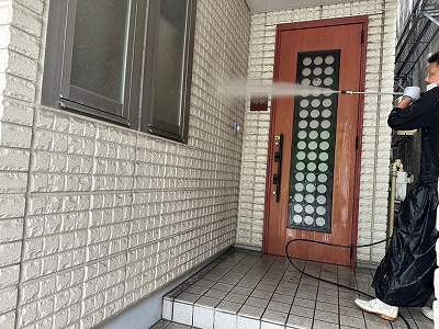名古屋市港区 へーベルハウス モダン住宅外壁塗装 施工例 高圧洗浄イメージ