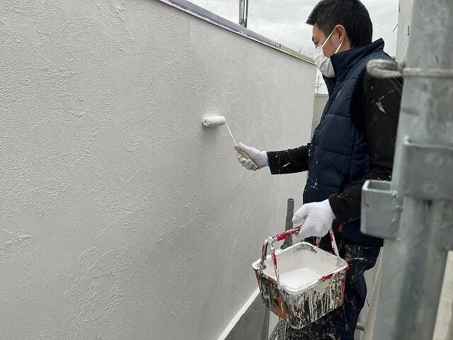 外壁塗装で艶有り塗料と艶消し塗料、耐久性に差はあるの？　まとめ　イメージ