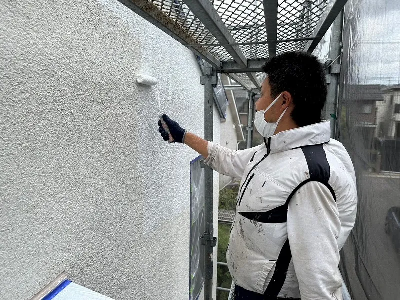 名古屋市緑区 おしゃれな南欧風住宅 外壁塗装 施工例 外壁上塗り イメージ