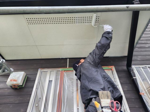 桑名市 ブルー系 北欧風住宅 ダブルトーン外壁塗装 施工例 軒天塗装 イメージ