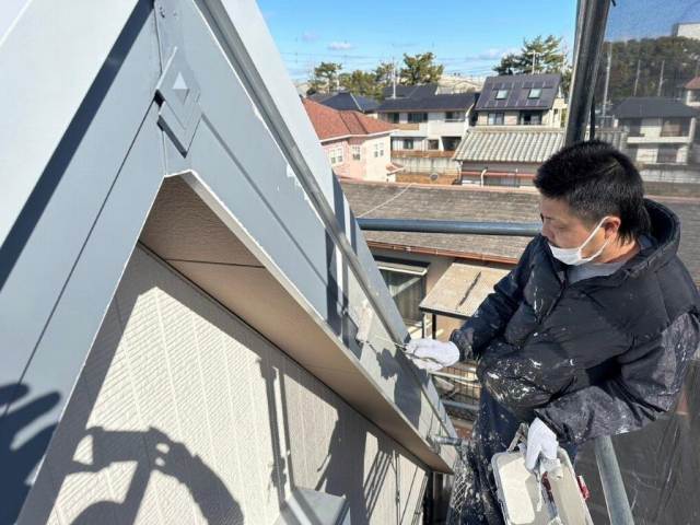 刈谷市 ミサワホーム 屋根 外壁塗装 施工例 破風上塗り イメージ