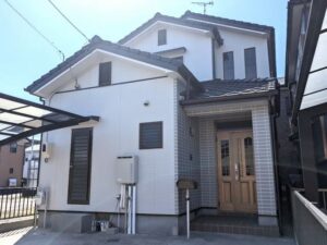 安城市　おしゃれなツートンカラー外壁塗装　施工例