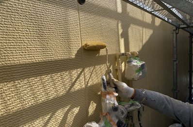 安城市 アート林B棟 賃貸アパート外壁塗装 施工例 外壁上塗り2回目 イメージ
