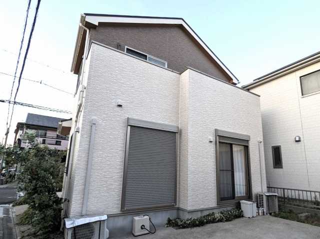 名古屋市西区　２階建てモダン住宅　外壁ダブルトーン外壁塗装　施工例の写真