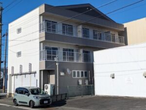 海津市　賃貸アパート「アビタチオン海津」様　外壁塗装　施工例