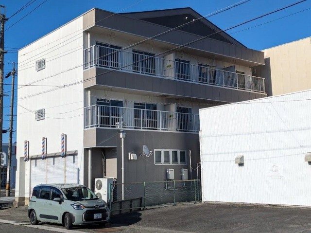 海津市　賃貸アパート「アビタチオン海津」様　外壁塗装　施工例の写真