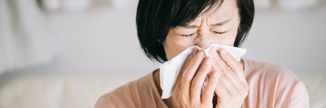 外壁の藻やコケは、健康被害に繋がる可能性があります　イメージ