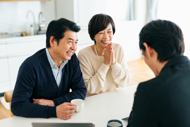 外壁塗装業者が言う「塗料メーカーから直接仕入れ」は本当なの? イメージ
