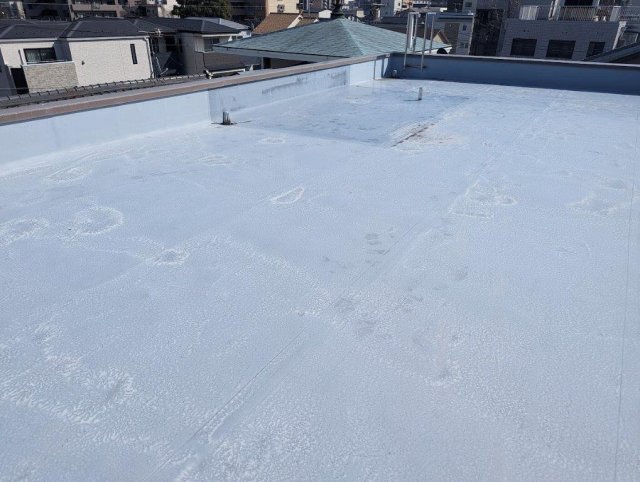 名古屋市東区　グリーン系　モダン住宅外壁塗装　施工例　屋上施工前　イメージ