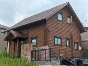 四日市市　ブラウン系　マシンカットログハウス　外壁塗装　施工例
