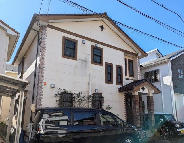 中村区 南欧風住宅 ブロック多彩仕上げ 外壁塗装 施工例 塗装前 イメージ