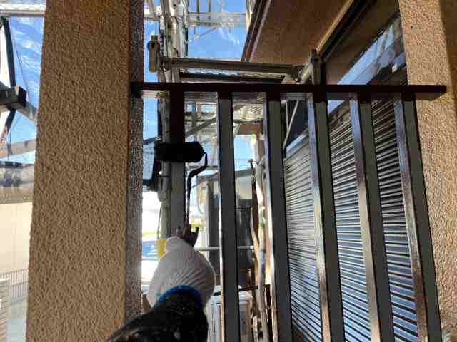 名古屋市北区 ベージュ系 和風住宅 外壁塗装 施工例 玄関木製面格子塗装 イメージ