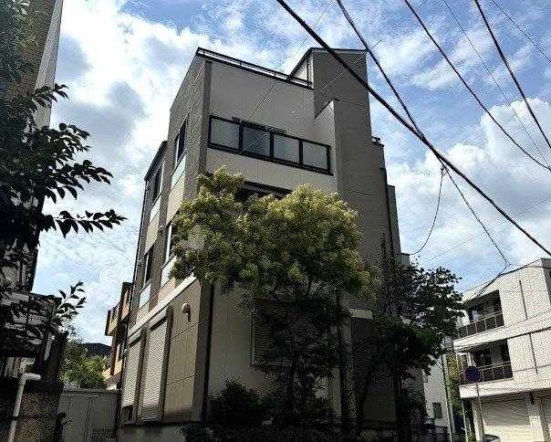千種区 モダン住宅 ツートンカラー外壁塗装 施工例 外壁塗装完成② イメージ