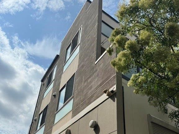 千種区 モダン住宅 ツートンカラー外壁塗装 施工例 外壁塗装完成① イメージ