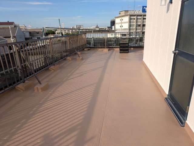 名古屋市西区　スタイリッシュモダン住宅　外壁塗装　施工例　屋上防水塗装完成　イメージ