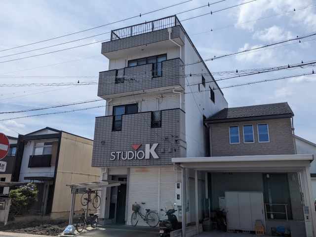 名古屋市西区 スタイリッシュモダン住宅 外壁塗装 施工例 塗装前 イメージ