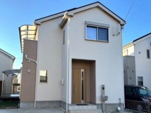 瀬戸市　おしゃれな多彩仕上げ　洋風住宅外壁塗装　施工例