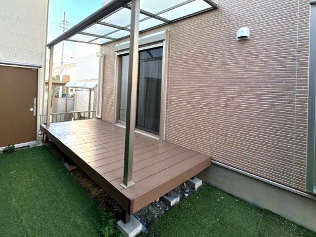 瀬戸市　おしゃれな多彩仕上げ　洋風住宅外壁塗装　施工例　ウッドデッキ塗装　完成　イメージ