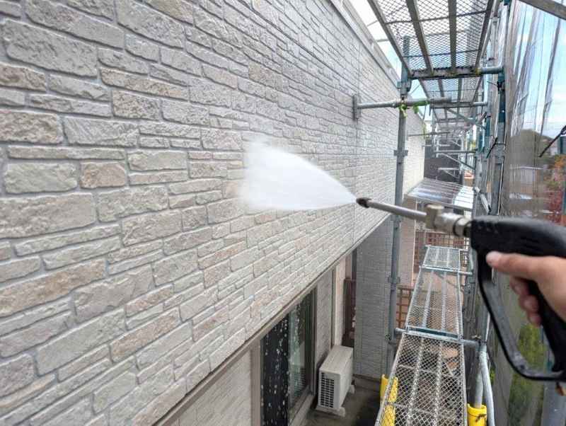 春日井市 おしゃれなモダン住宅 外壁塗装 施工例 高圧洗浄 イメージ