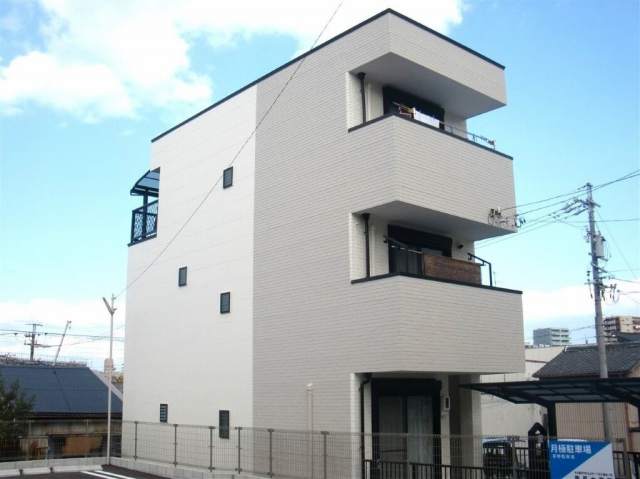 名古屋市東区 多彩仕上げ シンプルモダン住宅 外壁塗装 施工例 塗装前 イメージ