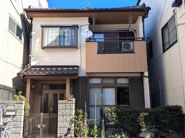 名古屋市港区　ベランダ多彩仕上げ　外壁塗装　施工例の写真