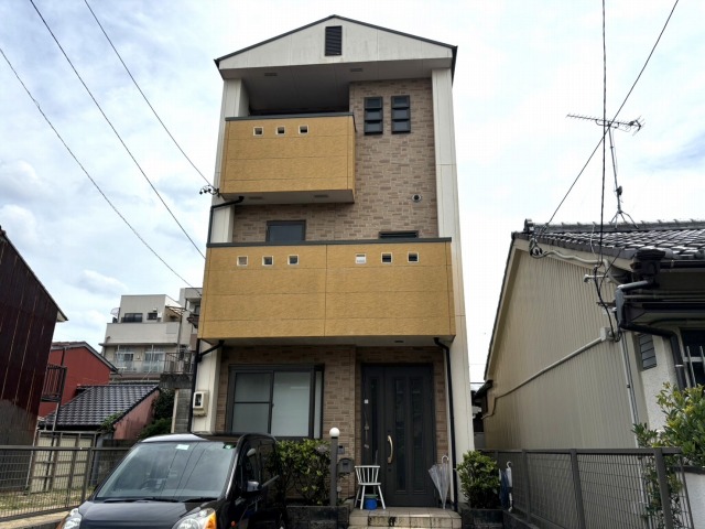 中村区　南欧風住宅　多彩仕上げ外壁塗装　施工例　塗装前　イメージ