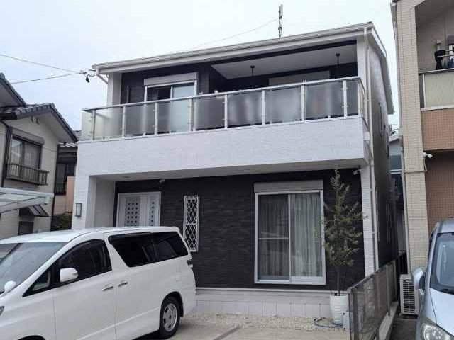 名古屋市瑞穂区 ホワイト×アンティークブラック系 外壁塗装 施工例
