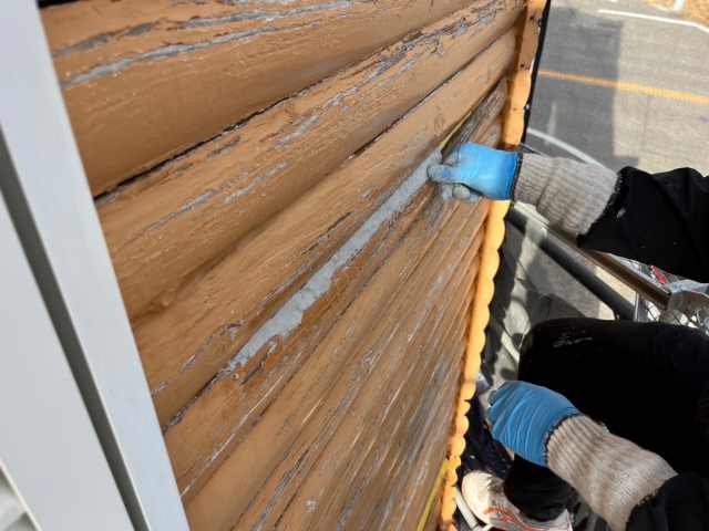 春日井市 ディーログ ログハウス 外壁塗装 施工例 パテ処理 イメージ