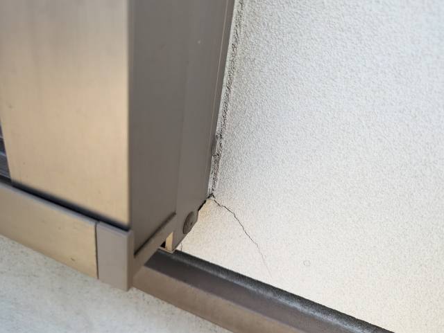 桑名市 東新住建 ブラウン×ベージュ系 外壁塗装 施工例 外壁剥がれ、クラック イメージ
