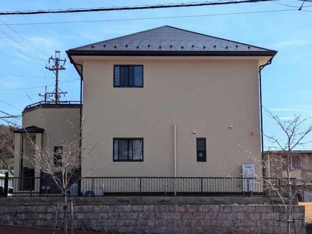 各務原市　ベージュ系　南欧風　外壁塗装　施工例　完成②　イメージ