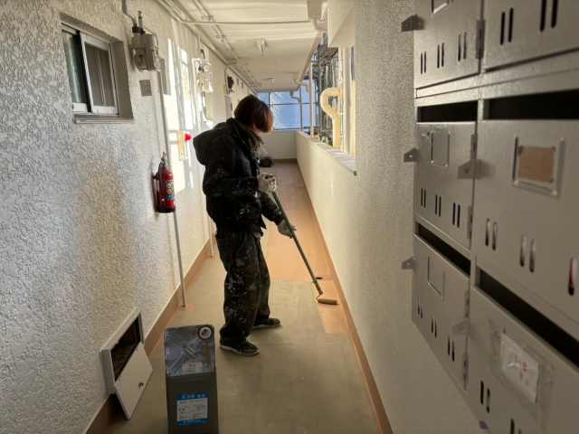 春日井市 賃貸マンション 第二オカハイツ 外壁塗装 施工例 共用廊下塗装 イメージ