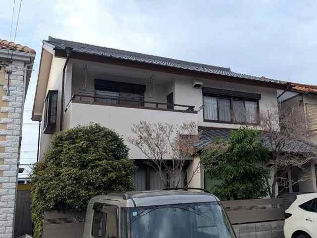 名古屋市北区　明るいベージュ系　和モダン住宅　外壁塗装　施工例の写真