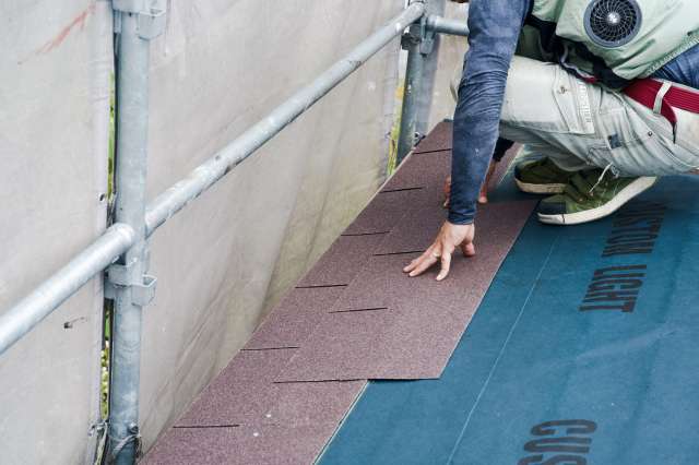 アスファルトシングル屋根塗装以外のメンテナンス　葺き替え工事　イメージ