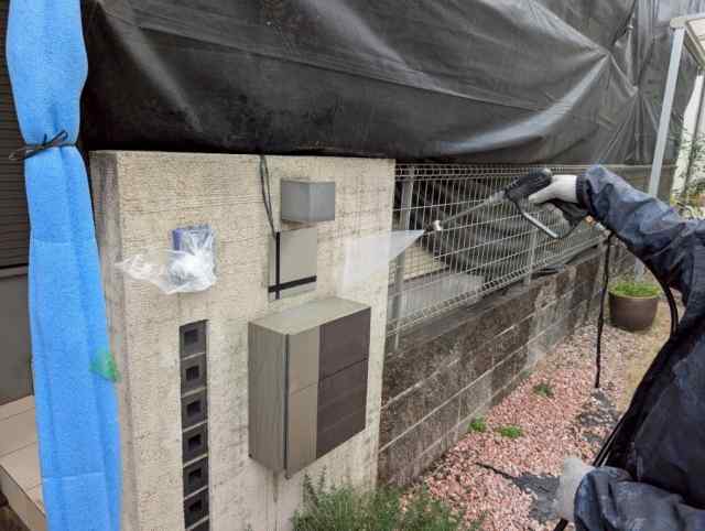 名東区　ホワイト系　洋風住宅　外壁塗装　施工例　高圧洗浄　イメージ