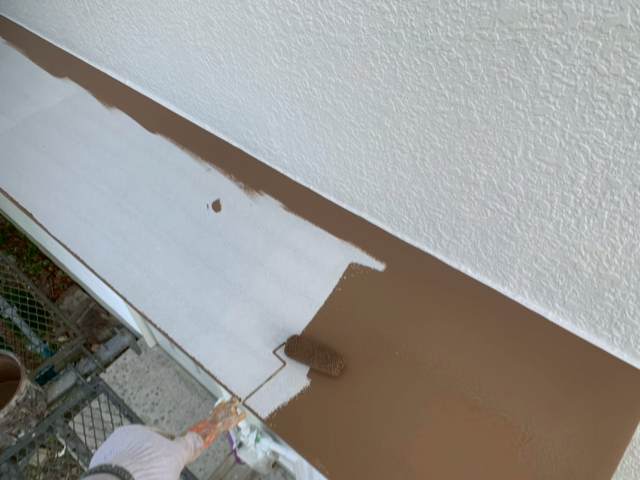 春日井市　ホワイト×オレンジ系　南欧風住宅　外壁塗装　施工例　庇塗装　イメージ