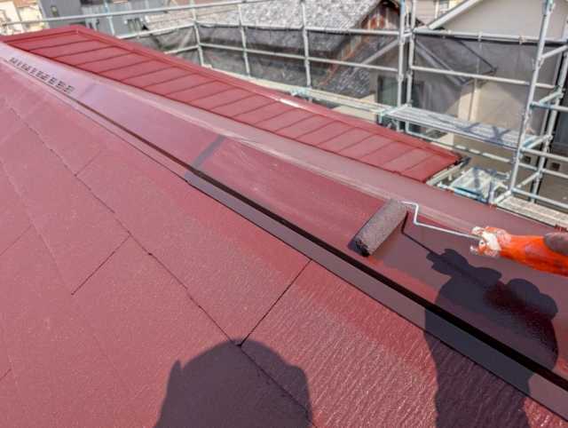 名東区　ホワイト系　洋風住宅　外壁塗装　施工例　屋根笠木上塗り　イメージ