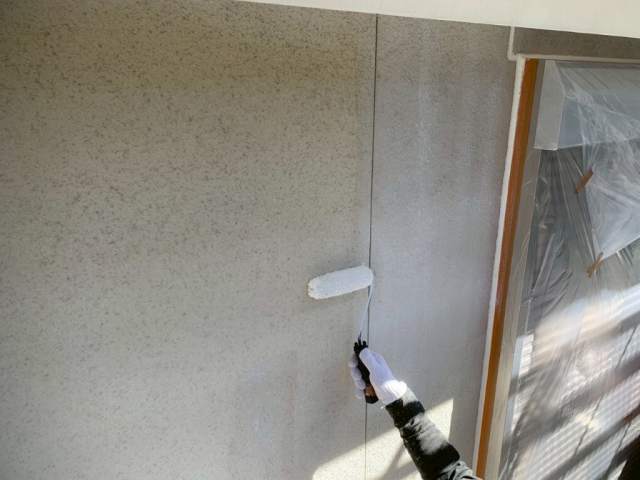 名古屋市緑区 ナチュラルモダン住宅 外壁塗装 施工例 外壁下塗り イメージ