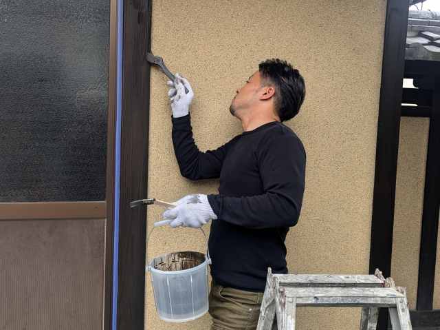 清須市 離れの木部塗装 施工例 上塗1回目 イメージ