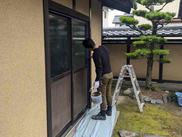 清須市 離れの木部塗装 施工例 上塗2回目 イメージ