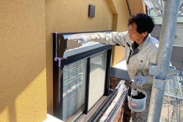 住友林業の外壁塗装に対して、小林塗装は『豊富な知識と高品質な施工』にこだわっています　イメージ