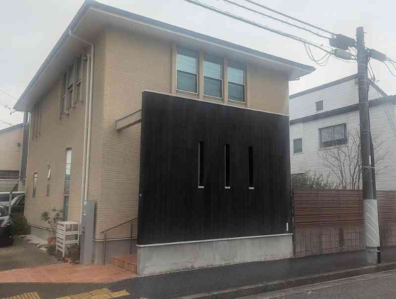 名古屋市北区 木材の袖壁がおしゃれな外壁塗装 施工例 塗装前 イメージ