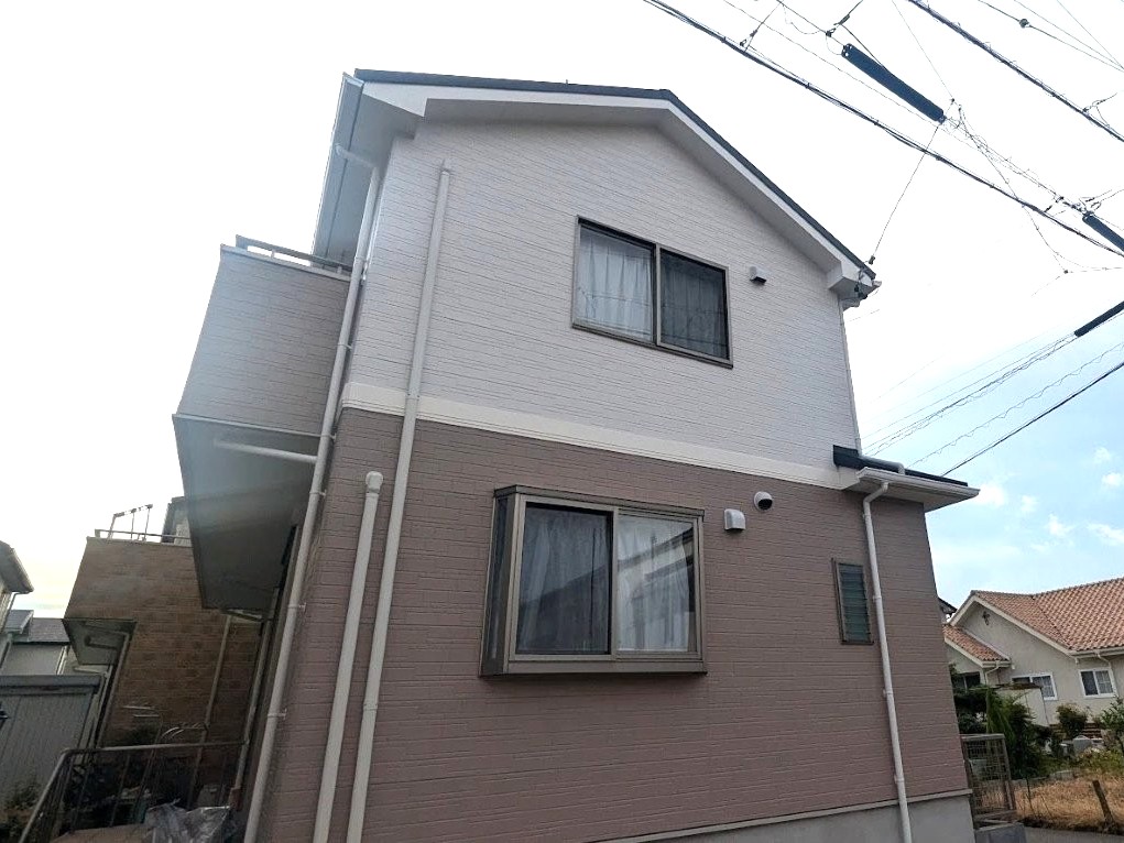北名古屋市 サンヨーハウジング 洋風モダン住宅 外壁塗装 施工例 完成② イメージ