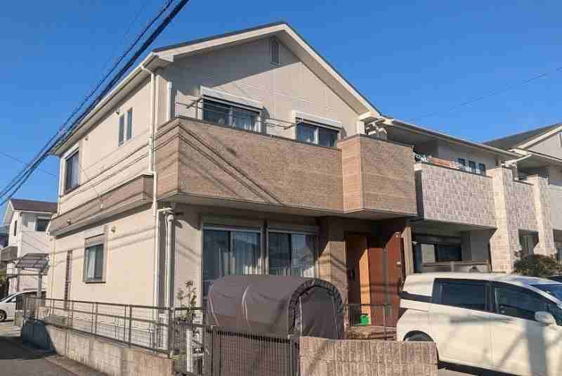 守山区　ベージュ系の上品なツートンカラー　外壁塗装　施工例　塗装前　イメージ