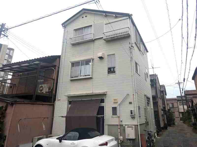 豊山町　ブルー系　北欧風住宅　外壁塗装　施工例　塗装前　イメージ