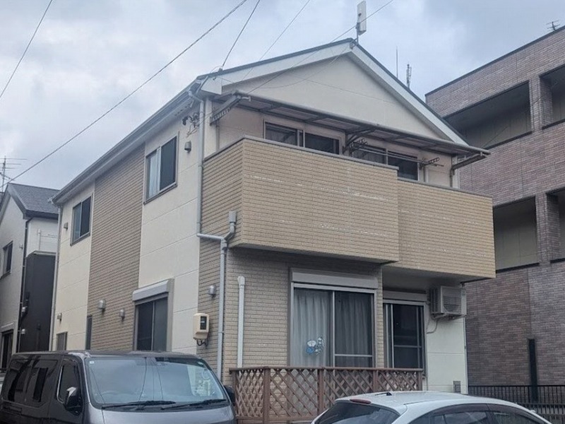 名古屋市南区　ホワイト×ライトブラウン系　ALC洋風外壁塗装　施工例　塗装前　イメージ
